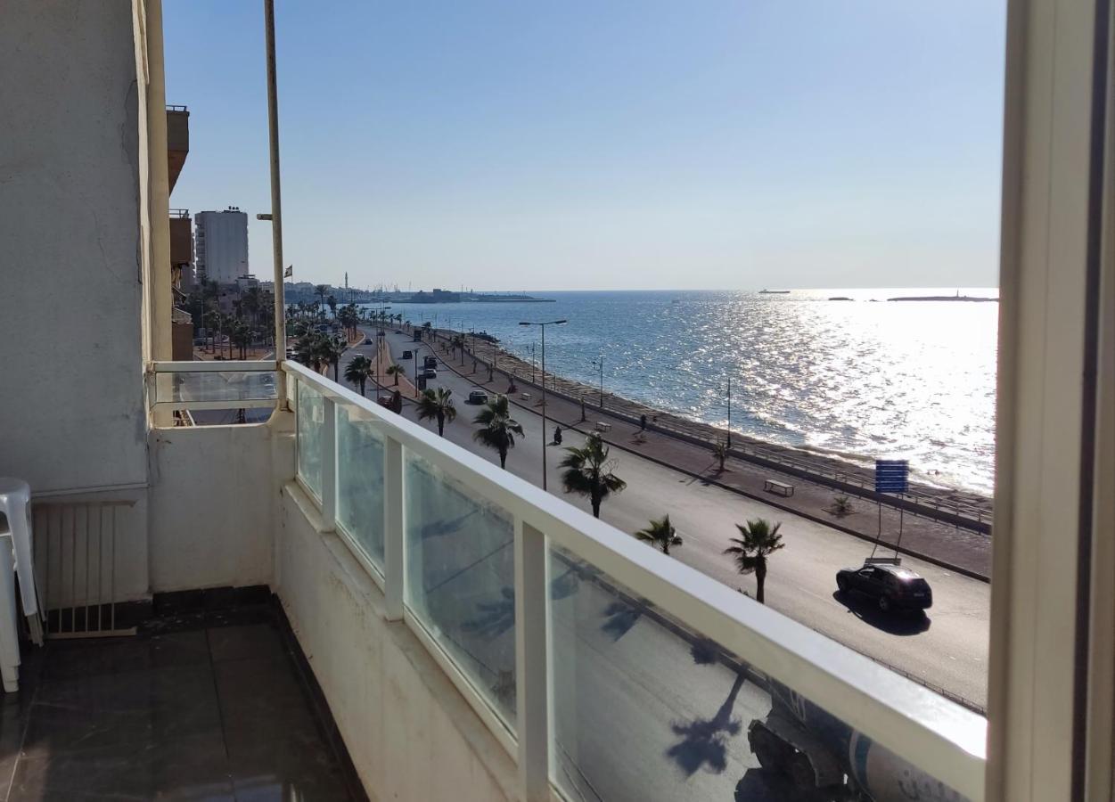 Big Seafront Apartment In Saida Lebanon Kültér fotó